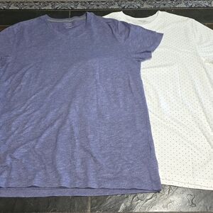 Old Navy Purple and White Short Sleeve Tees. Sz M   2 Tees  0010